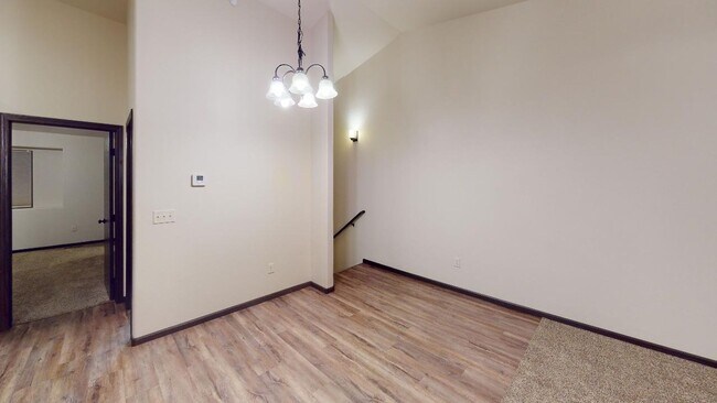 Foto del edificio - Stunning 3 Bed / 2 Bath Townhome in Northern Lights