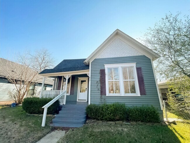 Foto del edificio - 412 W Day St