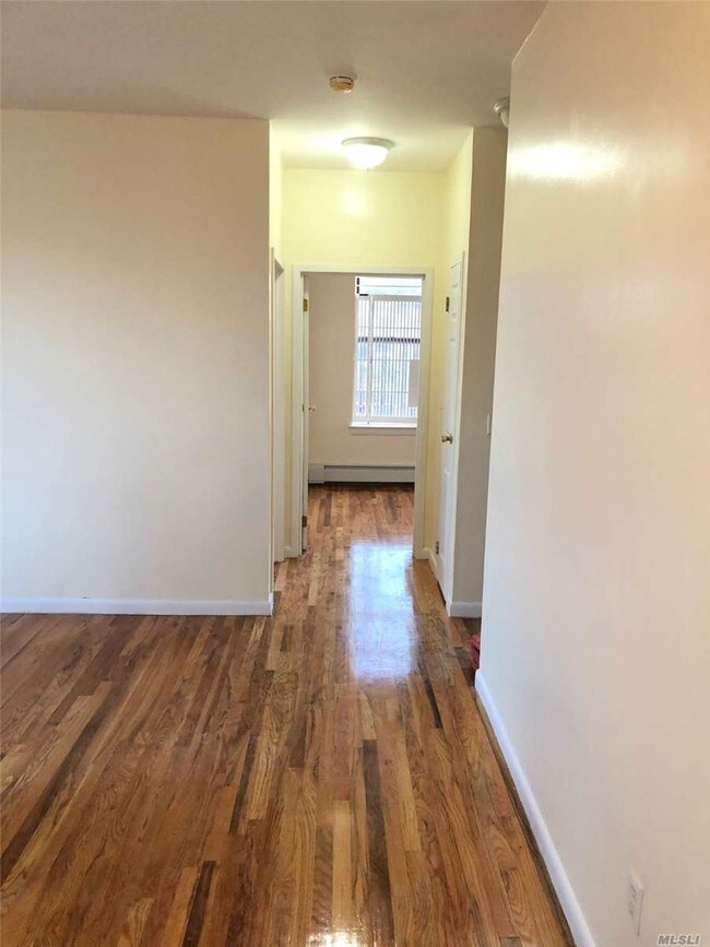 Foto del edificio - 789 Belmont Ave
