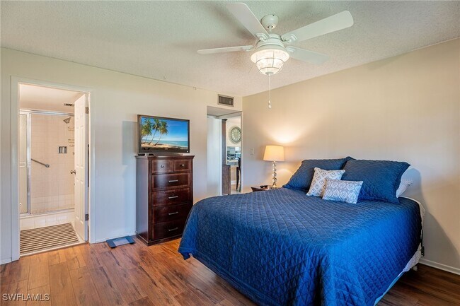 Foto del edificio - 1700 Pine Valley Dr