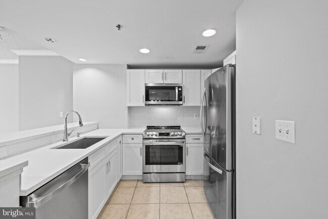 Foto del edificio - 777 7th St NW