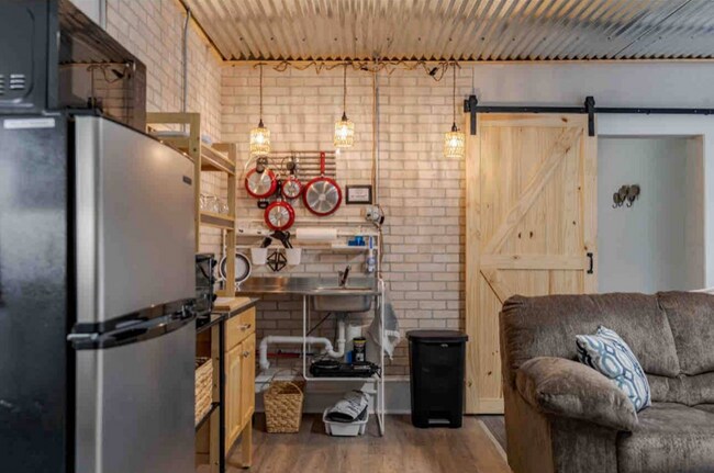 Foto del edificio - 404 N Washington St
