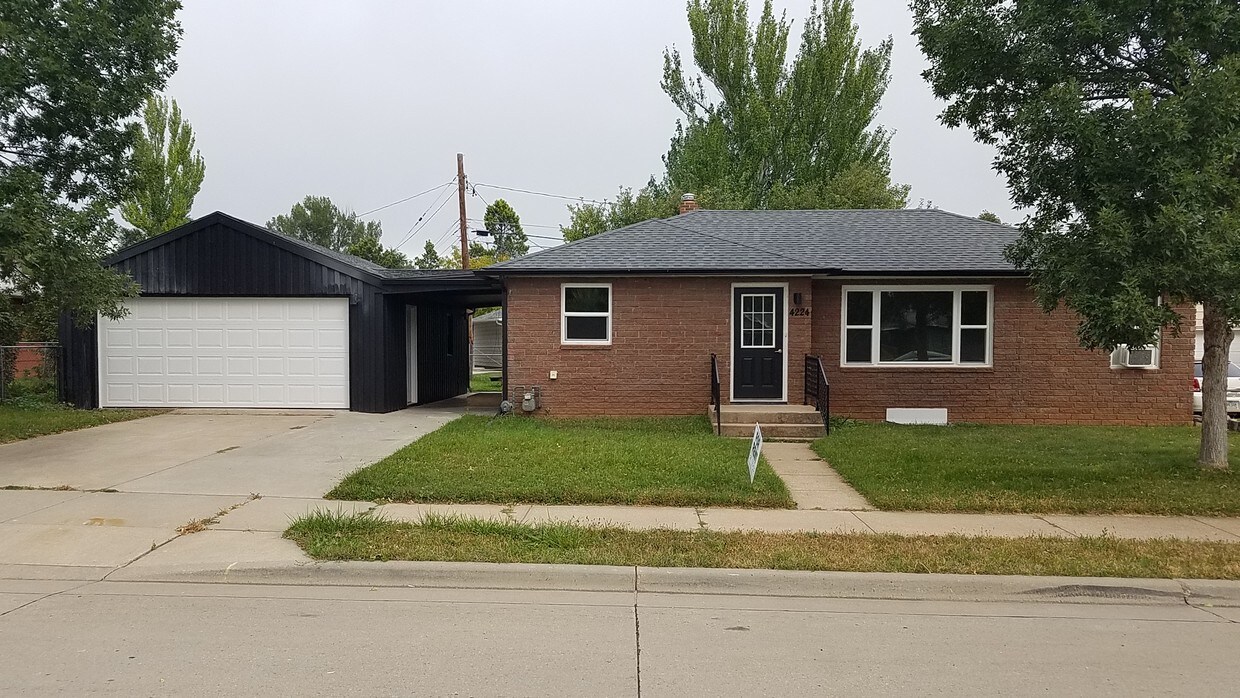 4224 W Chicago St, Rapid City, SD 57702 House for Rent in Rapid City