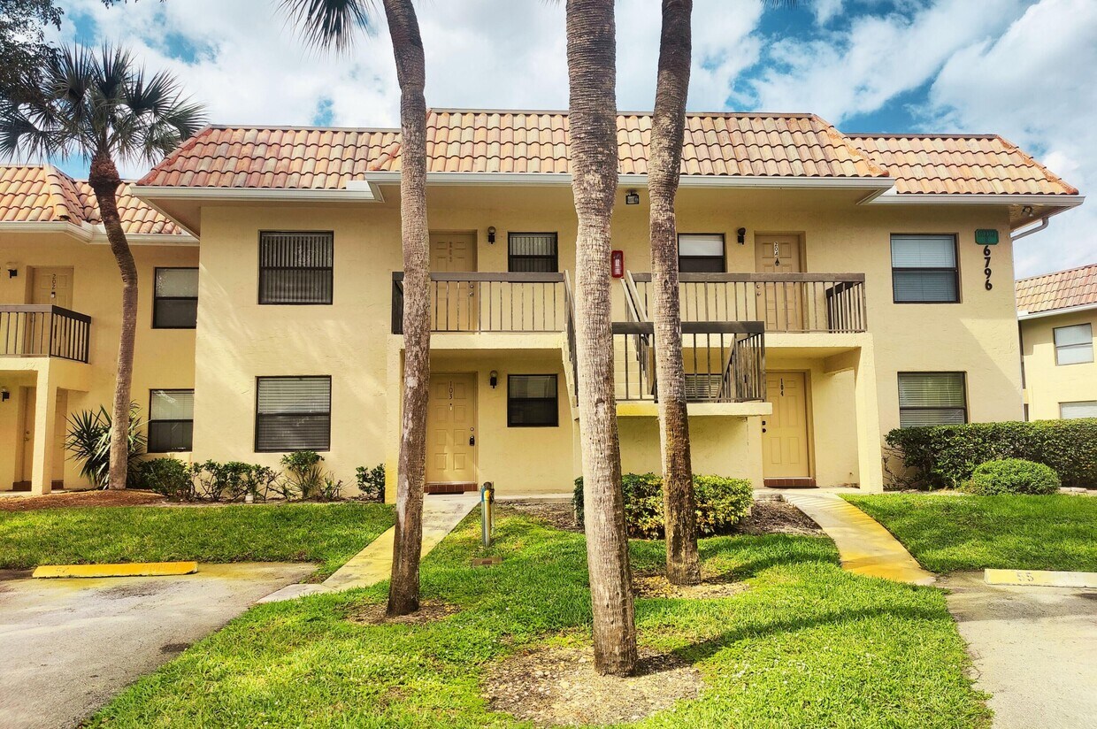 6796 Palmetto Cir N Unit 203, Boca Raton, FL 33433 Condo for Rent in