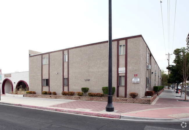Building Photo - Hoover Manor Apartments