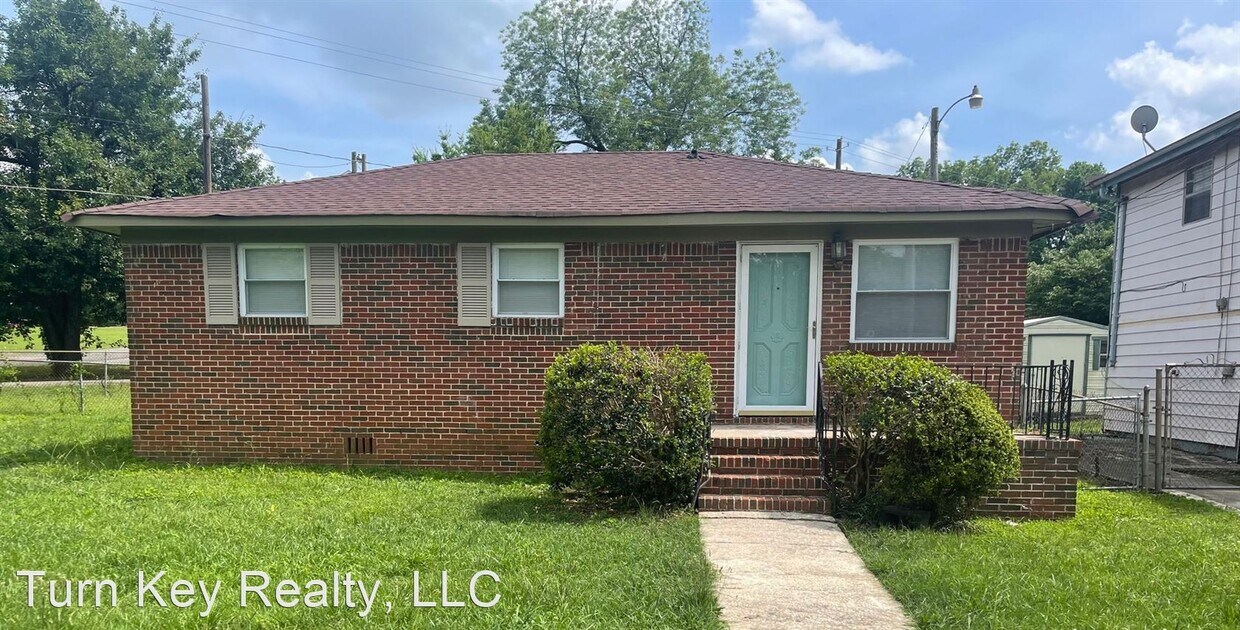 Primary Photo - 3 br, 1 bath House - 3705 Laurel Ave SW