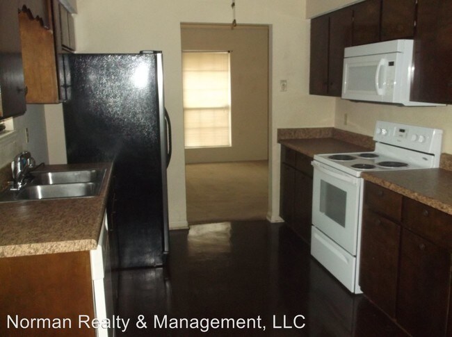 Building Photo - 3 br, 2 bath House - 748 Madison Drive