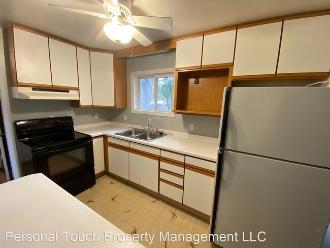 Building Photo - 4 br, 2 bath House - 1641 12th St N