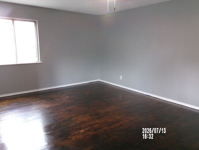 Foto del edificio - 1319 NW Carroll Dr