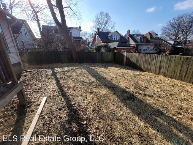 Foto del edificio - 2 br, 2 bath House - 117 Rand Street