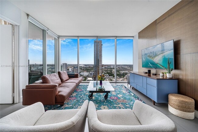 Building Photo - 1040 Biscayne Blvd