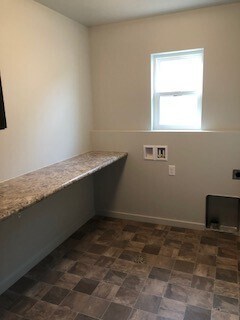 Building Photo - Harve Ave - Duplex