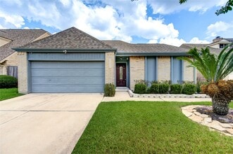 Building Photo - 11830 Oak Meadow Dr