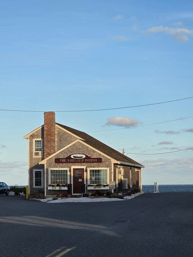 Foto del edificio - 7 Arnold Ave