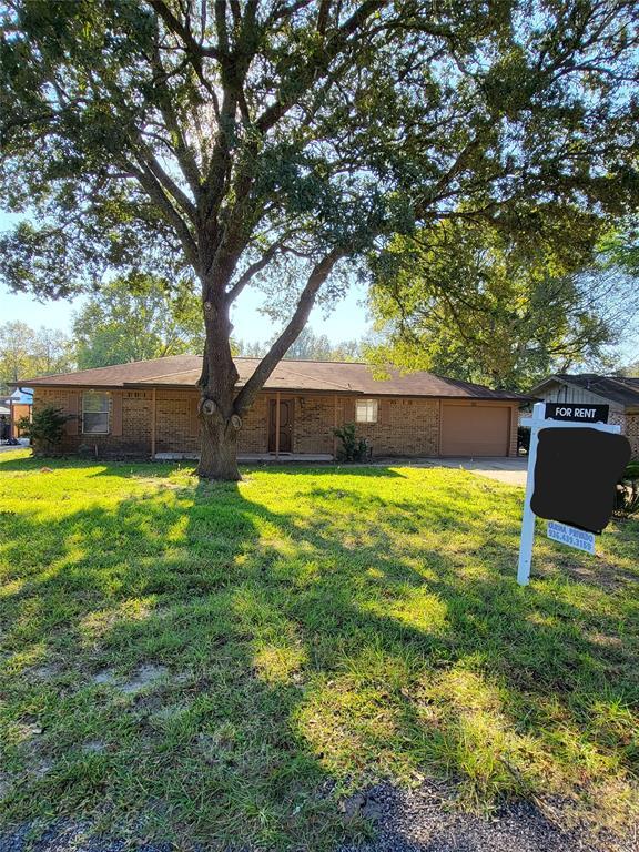 Foto principal - 107 Crestway St
