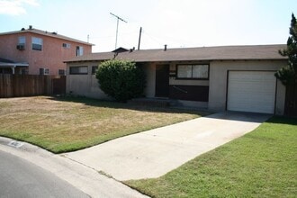 Building Photo - 6707 Val Verde Ave Building Photo - 6707 Val Verde Ave