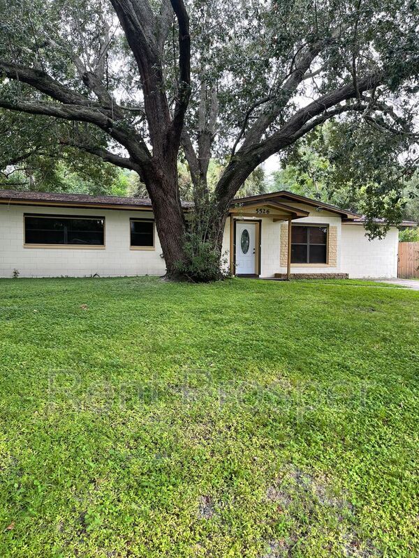5526 Ridgeway Dr, Orlando, FL 32819 House Rental in Orlando, FL