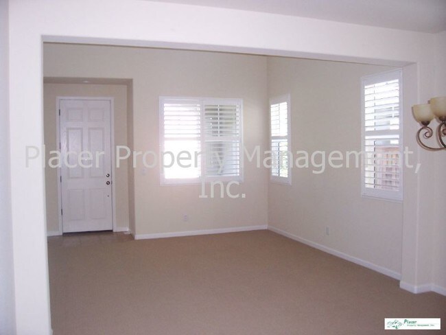 Foto del edificio - 1249 Seymour Cir