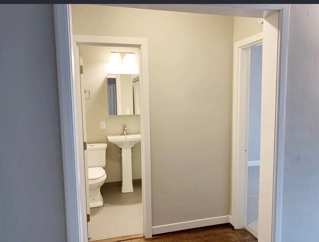 Foto del edificio - 421 Summit Ave E