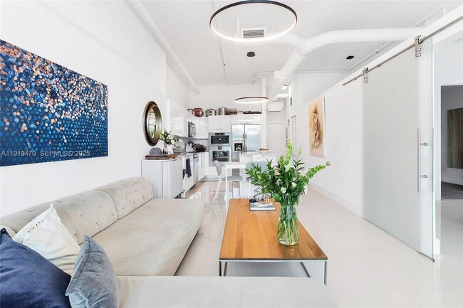 Foto del edificio - 3029 NE 188th St