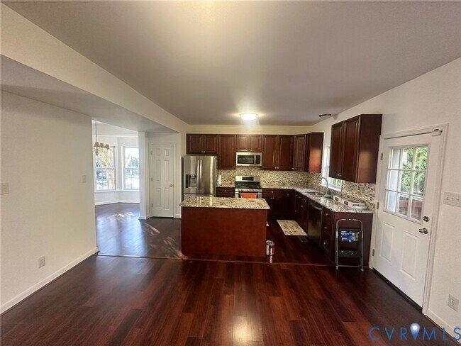 Foto del edificio - 11465 Abbots Cross Ln