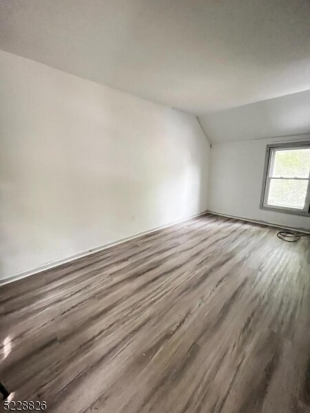 Foto del edificio - 15 Lawnwood Ave