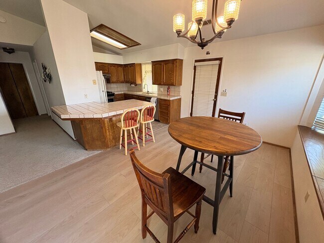 Building Photo - Cozy 3 bedroom home for rent