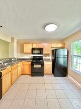 Building Photo - 110 Grinder Ct