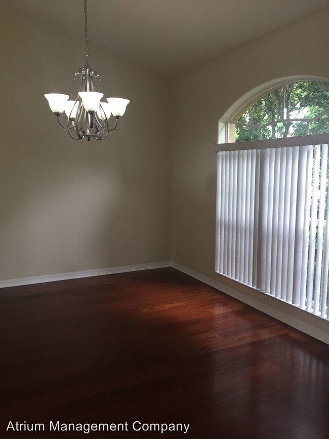 Foto del edificio - 1522 Cherry Lake Way