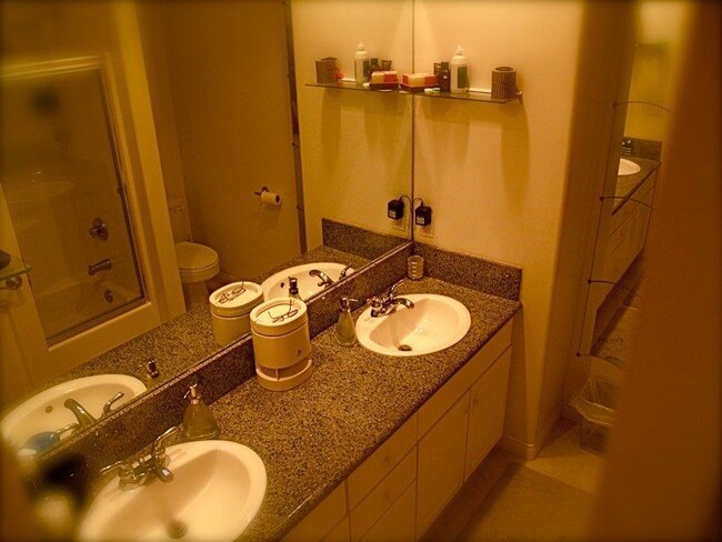 master bath - 621 E Olive Ave