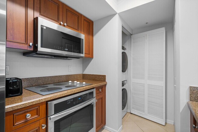 Foto del edificio - 347 N New River Dr E