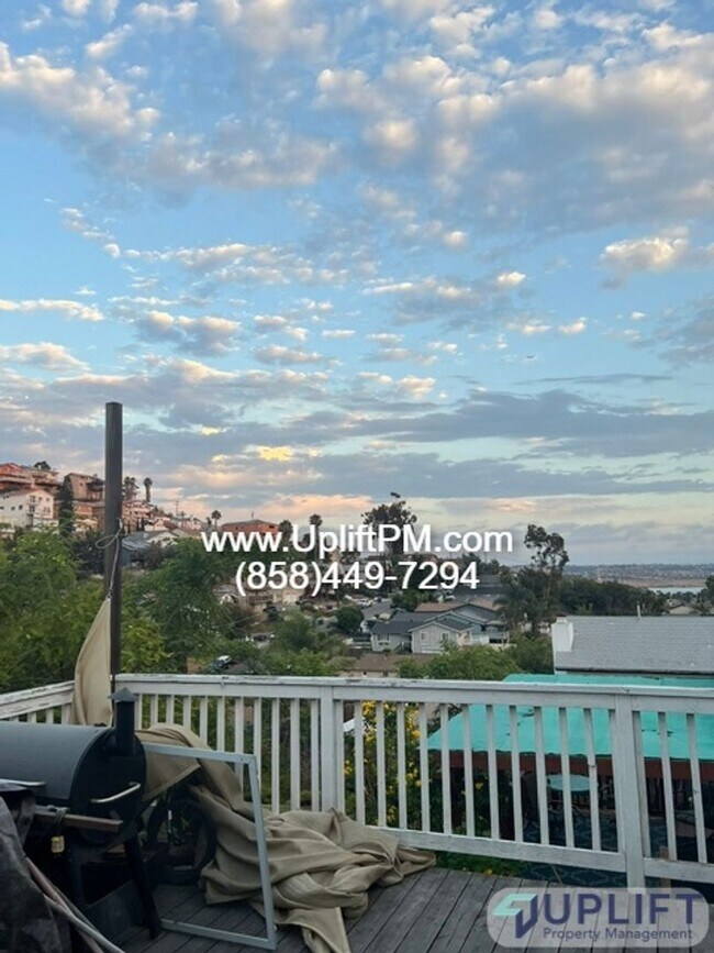 Foto del edificio - 1225 Capistrano Ave