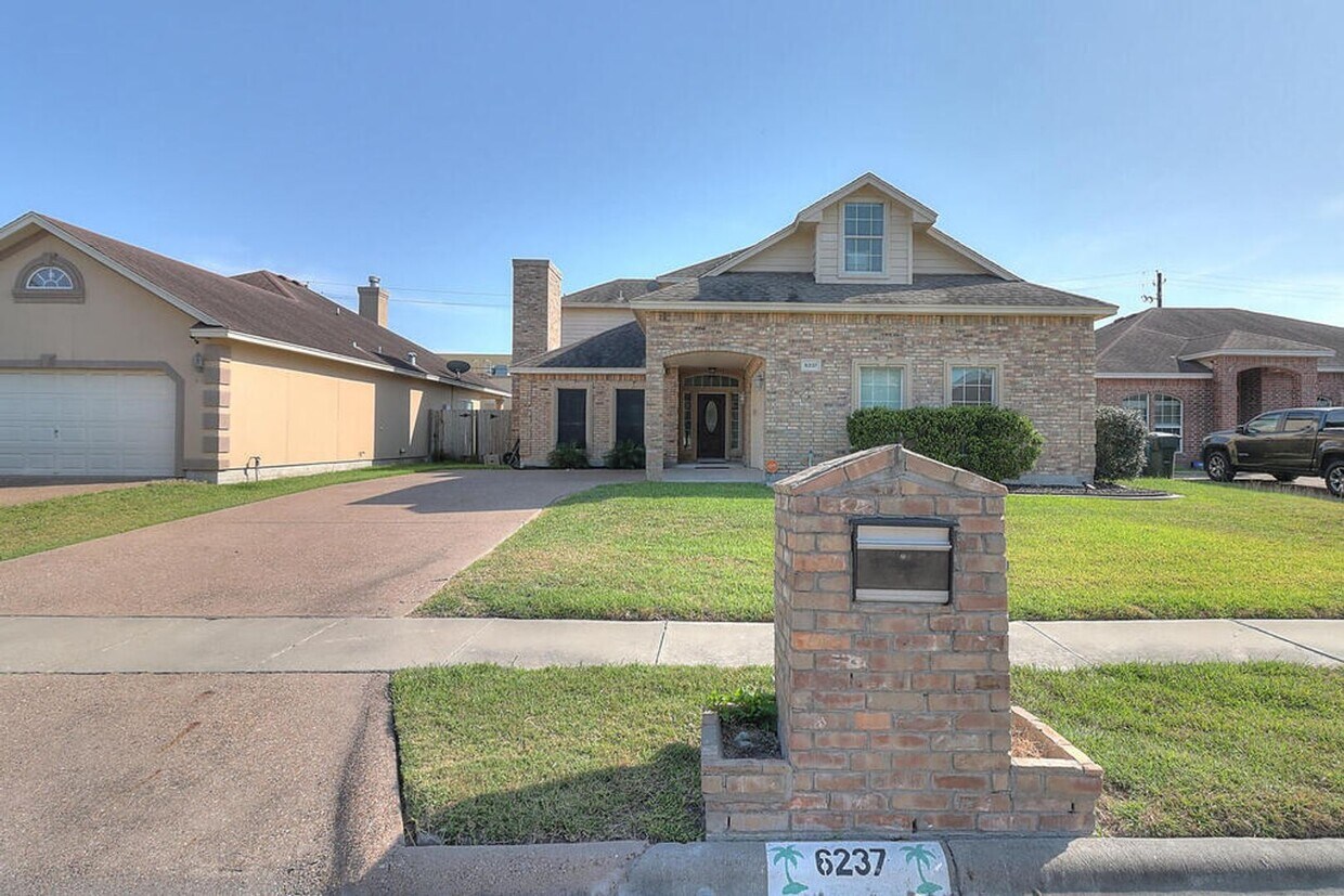Primary Photo - 6237 Sir Jack - 4/bed 2.5/bath $2695/mo