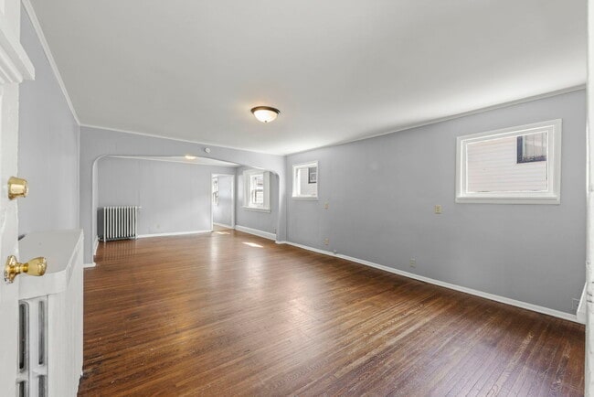 Building Photo - 803 1st Ave