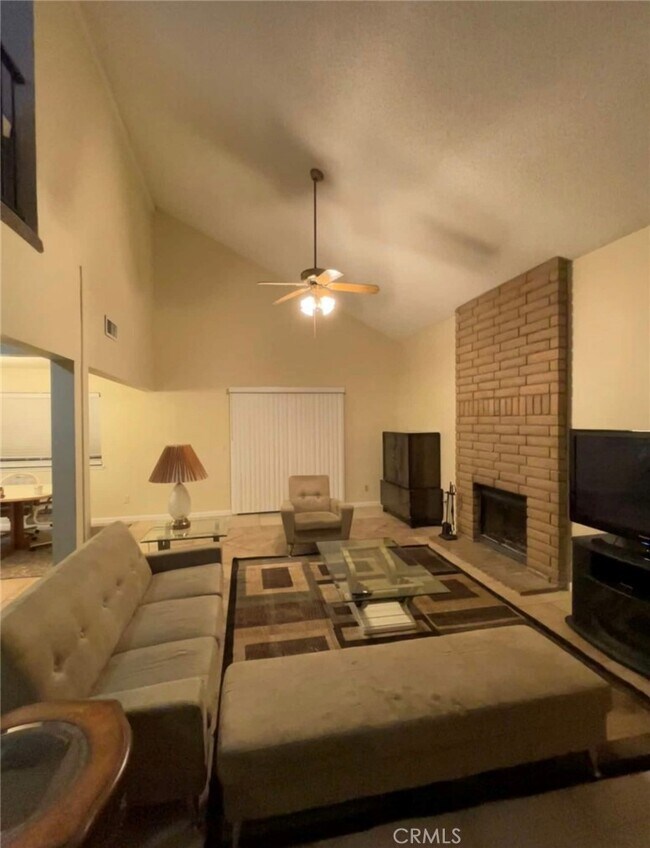 Foto del edificio - 8149 Glen Alta Way