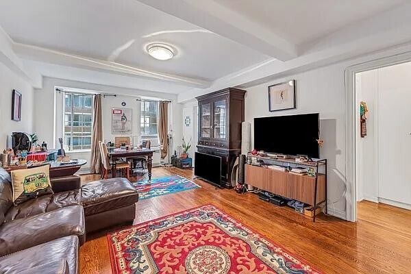 Foto del edificio - 333 W 56th St