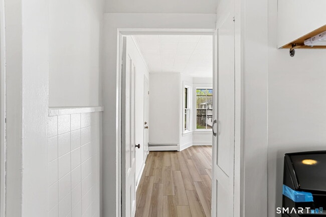 Building Photo - 63 Reynolds St