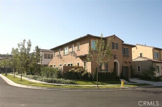 Building Photo - 204 Sutters