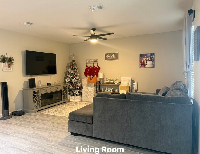 Building Photo - 1495 Lexington Square SW