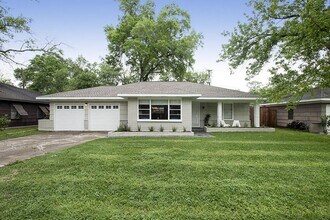 Building Photo - 3110 Deal St