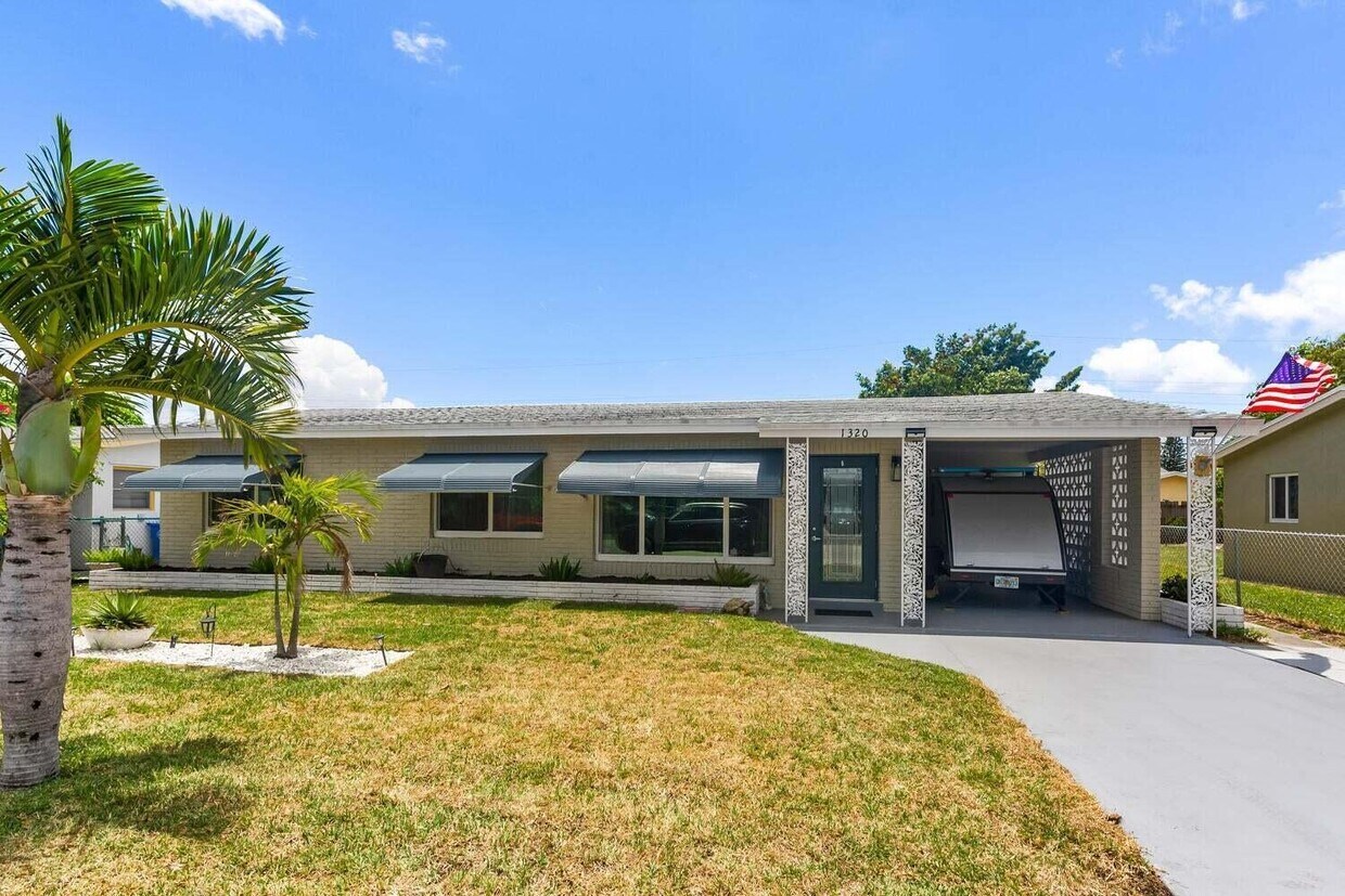 1320 Date Palm Dr, Lantana, FL 33462 House Rental in Lantana, FL