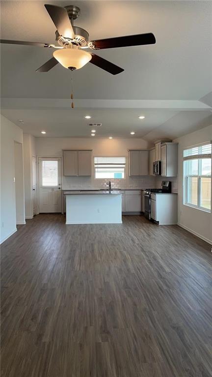 Building Photo - 137 Konik Rd