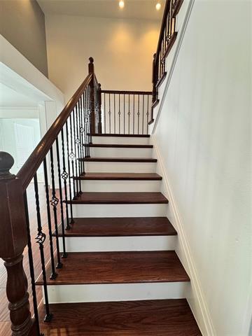 Foto del edificio - 320 Sycamore Dr