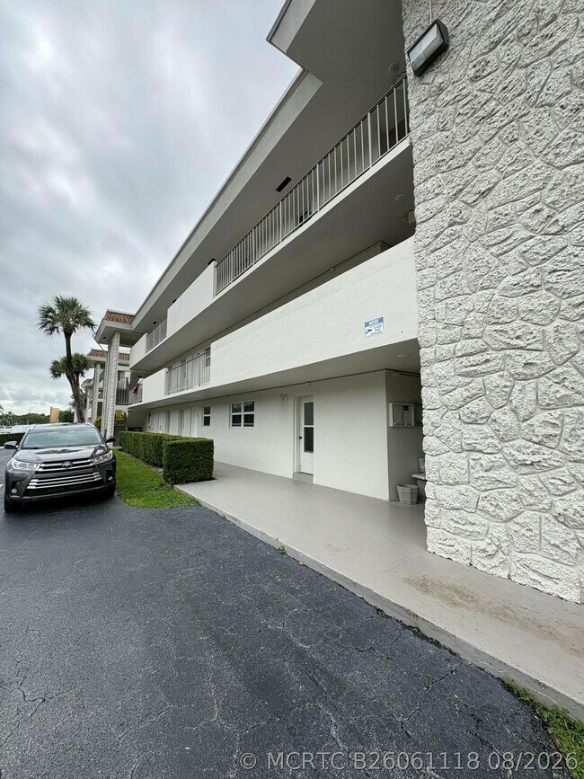 Foto del edificio - 5701 NW 2nd Ave