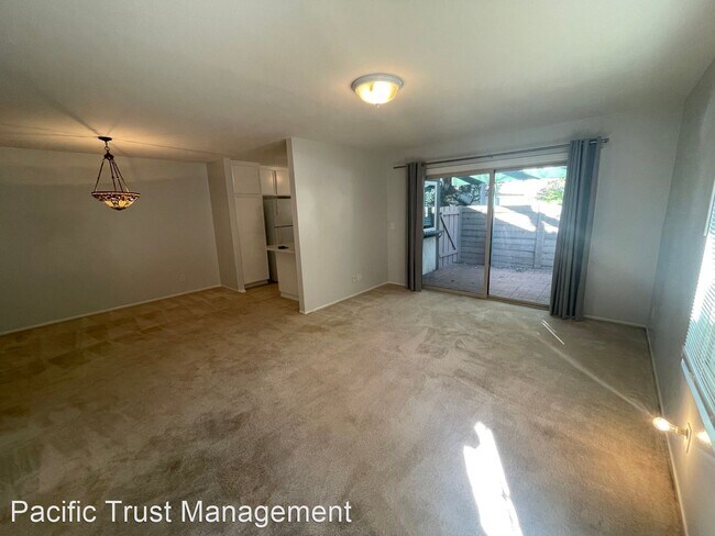 Building Photo - 2 br, 1 bath House - 1779 N. Cedar Glen #A