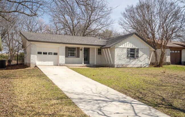 Foto del edificio - 2624 Woodlawn Dr