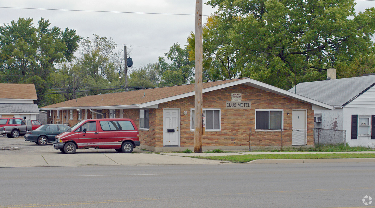 Building Photo - 5487 W 3rd St