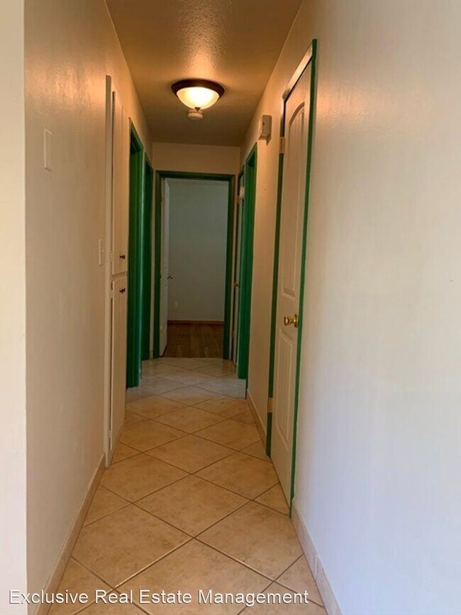 Building Photo - 3 br, 1 bath House - 3821 Barry Avenue