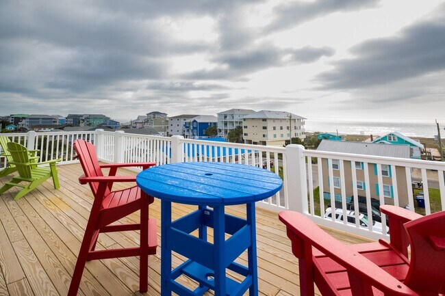 Foto del edificio - AWESOME OFF-SEASON SINGLE FAMILY BEACH HOME PRICE JUST REDUCE