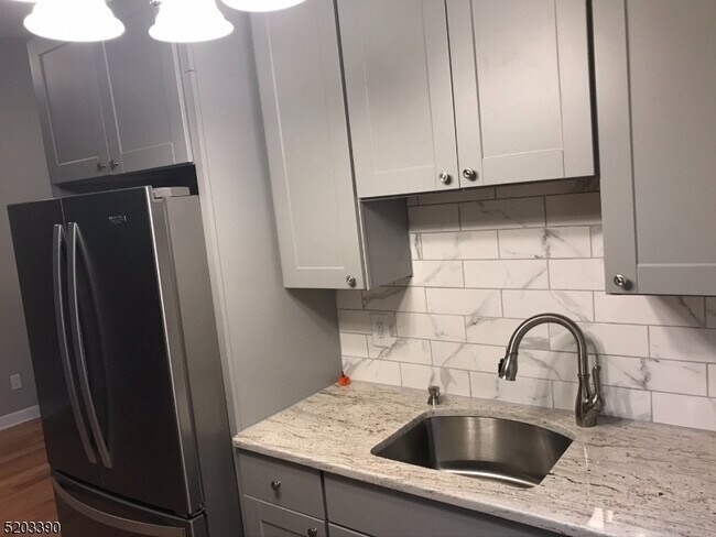 Foto del edificio - 1814 Spruce Hills Dr